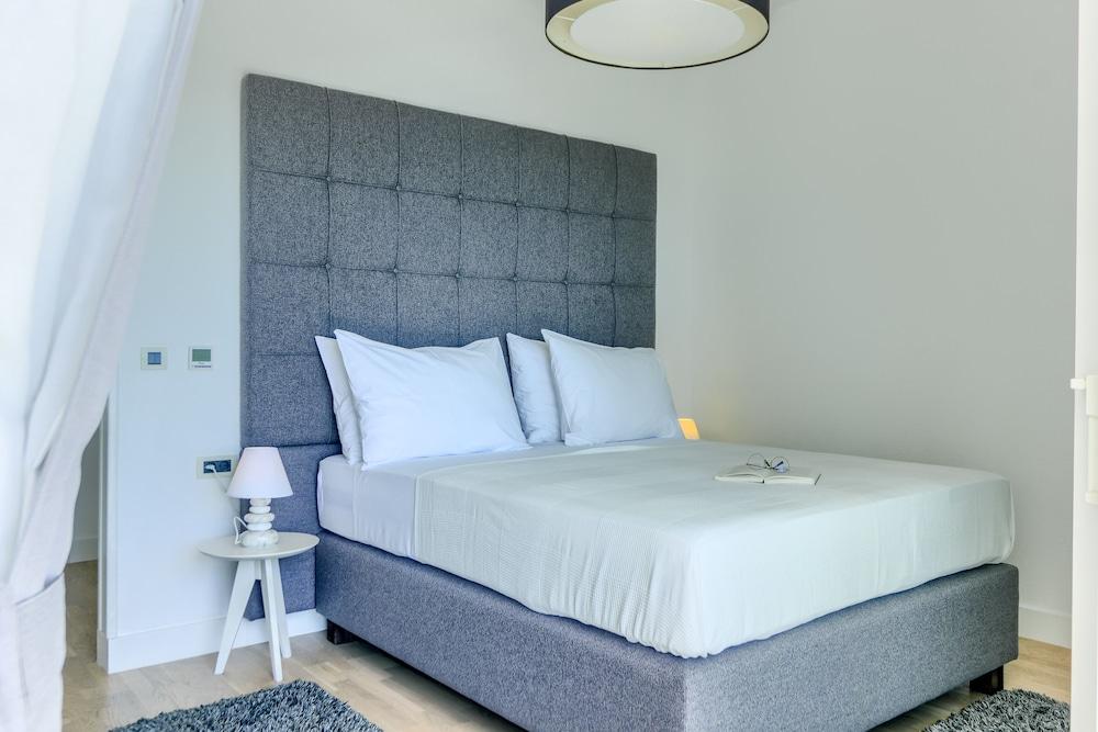 Hotel Villa Zarko Kaštel Stari Exteriör bild